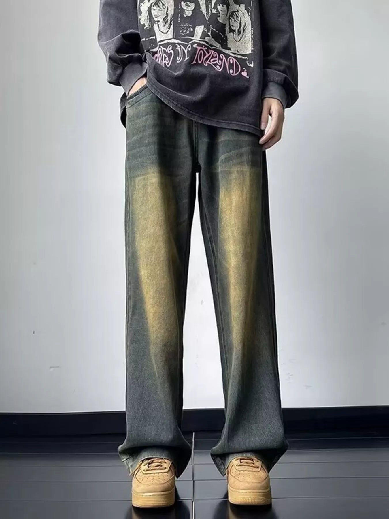 Men's Vintage Wash Loose Fit Jeans